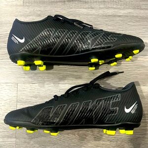 Nike Unisex Soccer Cleats